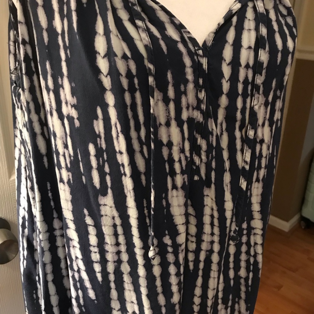 Sonoma Navy and White Women's Tank Top - Picture 2 of 5